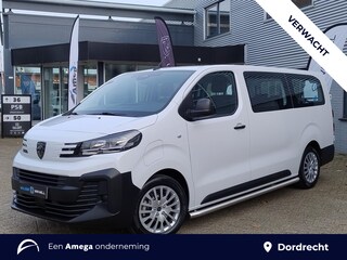 Peugeot Expert Combi L3 75 kWh 136pk | 9-persoons | 17 inch stalen velg met design dop | Sidebars | Trekhaak | van €63.276 voor €49.225 incl. BTW | Taxi ombouw mogelijk