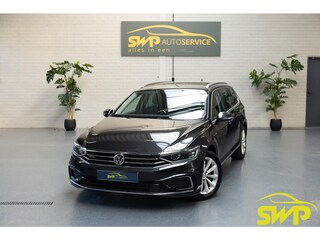 Volkswagen Passat Variant 1.4 TSI PHEV GTE Business | EXTRA FOTOS VOLGEN | Navi | Camera | trehaak zwenkbaar | ACC | Ful-led