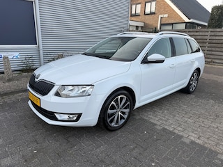 Skoda Octavia Combi 1.2 TSI Greentech JOY Businessline NAV.+ Clima Bj:2016 NAP!