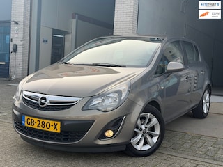 Opel Corsa 1.4-16V Berlin/ 5drs/ 3e EIG/ dealeronderhouden/ 1jaar apk/ airco/ zeer nette auto.