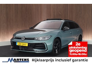 Volkswagen Passat Variant 1.5 272pk eHybrid R-Line Business Black Style Trekhaak 360Camera harman/kardon Head-Up Keyless Massage Navigatie Panoramadak