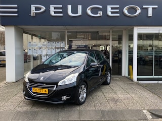 Peugeot 208 1.4 VTi 95PK Allure*NAV*PANO*