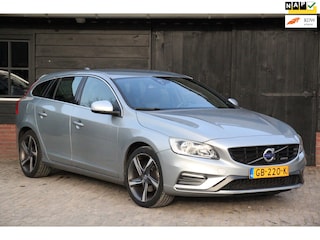 Volvo V60 1.6 T3 R-Design Navigatie/Parkeersensor/18"inch lmv/Apk 04-2027