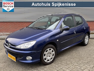 Peugeot 206 1.4 Air-line 2 | Airco | 5-drs | Nette auto | Goed onderhouden |