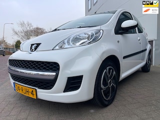 Peugeot 107 1.0-12V XS/1eigenaar/Dealer-onderhouden/Airco/AUX/Elek-pakket
