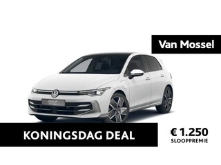Volkswagen Golf 1.5 eHybrid Style Edition 204 PK| Panoramadak | Navigatie | 360 Camera | LED Plus | ArtVelours Bekleding | Stoelverwarming | Stuurwielverwarming | Bestuurderstoel Met Geheugen