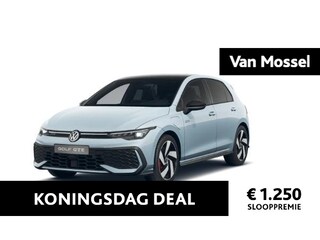 Volkswagen Golf 1.5 eHybrid GTE 272 PK| Panoramadak | DCC | Head-Updisplay | LED Matrix | Navigatie | Achteruitrijcamera | Black Style