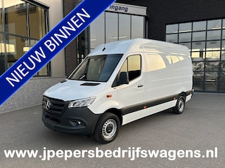 Mercedes-Benz Sprinter 317 CDI L2 H2 Pro LED / MBUX / Navigatie / Camera / Parkeersensoren / Cruise control / Airco / 270 Graden achterdeuren