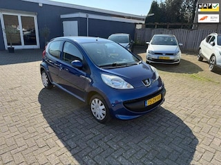 Peugeot 107 1.0-12V XS
