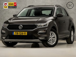 Volkswagen T-Roc 1.0 TSI Sport (APPLE CARPLAY, GROOT NAVI, ADAPTIVE CRUISE, PARKEERSENSOREN, SPORTSTOELEN, LANE ASSIST, NIEUWE APK, NIEUWSTAAT)