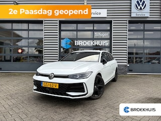 Volkswagen Passat Variant 1.5 eTSI R-Line Edition | Trekhaak | Panoramadak | Eletrische A-klep | Head up Display | Stoel-Stuur verwarming | Matrix lead koplampen |