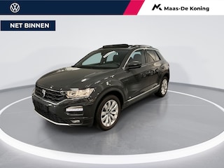 Volkswagen T-Roc 1.5 TSI 150pk DSG Sport · Panoramadak · Afneembare Trekhaak · Stoelverwarming · Navigatie · 17"Velgen · Elek. Inklapbare Spiegels ·