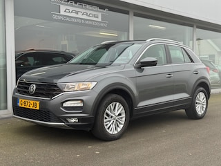 Volkswagen T-Roc 1.5 TSI Style Business automaat , afneembare trekhaak , Apple-carplay