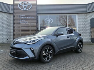 Toyota C-HR 1.8 HYBRID STYLE STOELVERW BLIND-SPOT PARK-SENSOREN NAVI APPLE/ANDROID KEYLESS 18" LM-VELGEN ALL-SEASONS