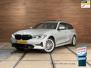 BMW 3-serie Touring 320e Sportline | Pano | Leder | Laser | Shadow Line | Trekhaak elektr. | 18 inch | Stoelverwarming