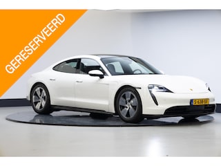 Porsche Taycan Performance 93 kWh | Panoramadak | Warmtepomp | Camera | 5 zits |