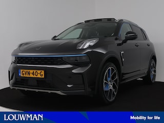 Lynk & Co 01 1.5 | Lederen bekleding UNIEK | Trekhaak | 360 Camera | Panoramadak |