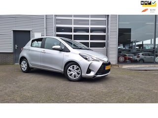 Toyota Yaris 1.5 Hybrid Aspiration/Navigatie/Cruise/Camera/