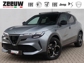 Alfa Romeo Junior 1.2 Turbo 136 PK Ibrida Speciale | Techno | Pano | Camera | Navi