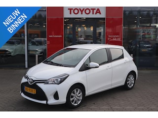 Toyota Yaris 1.3 VVT-i ASPIRATION 5-DEURS LM-VELGEN AIRCO CAMERA CRUISE TREKHAAK 6-SPEED