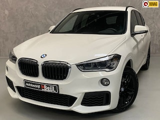 BMW X1 SDrive20i High Executive /M-Pakket /Trekhaak /Navi