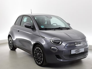Fiat 500 Icon 42 kWh Long Range keyless entry, tr contr, cruise c, airco, verkeersbord herk, multymedia, apple carplay 17 inc velgen, esp, esc, electro motor 87 KW. 42 KWH accu!