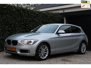 BMW 116i Business+ | Automaat | Navi | Xenon | Stoelverwarming | Leer