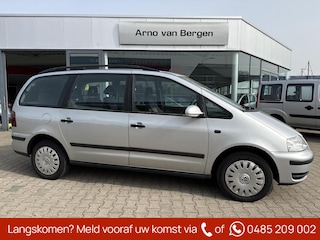 Volkswagen Sharan 2.0 Trendline, 7 persoons, climatronic, cruisecontrol, trekhaak, isofix.