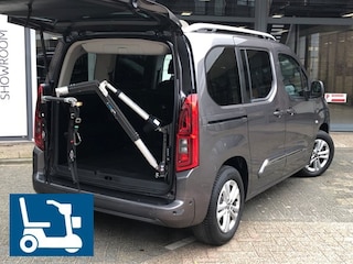 Toyota Proace City Automaat Rolstoellift