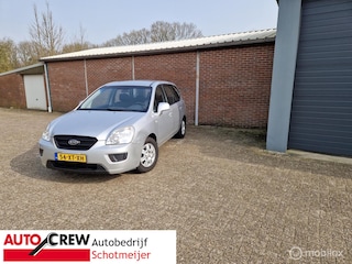 Kia Carens 2.0 CVVT X-ecutive