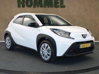 Toyota Aygo 1.0 VVT-i MT Play - ORIGINEEL NEDERLANDSE AUTO - APPLE CARPLAY/ANDROID AUTO - AIRCO - MULTIMEDIAVOORBEREIDING - CRUISE CONTROL - ACHTERUITRIJCAMERA - LICHTSENSOR -