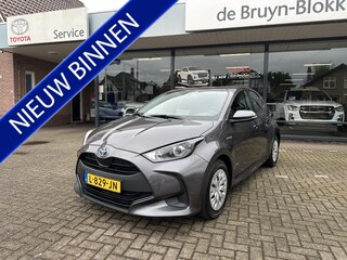Toyota Yaris 1.5 Hybrid Active 1e eigenaar / dealeronderhouden / stoelverwarming / Apple Carplay / Android Auto / parkeercamera / adaptive cruise control / Toyota 10 jaar garantie programma / Toyota Pechhulppas / rijklaarprijs