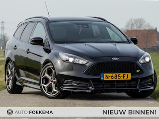 Ford Focus Wagon 2.0 ST-2 285 PK 18" Recaro