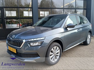 Skoda Kamiq 1.0 TSI Apple carplay / android auto / trekhaak / camera / 4 seizoenbanden