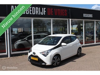 Toyota Aygo 1.0 VVT-i X-play Airco/Carplay/Camera/Led/NAP