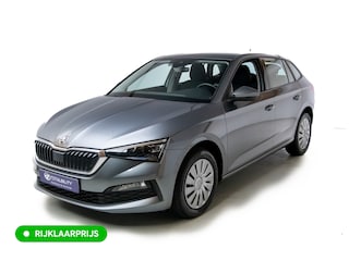 Skoda Scala 1.0 TSI Ambition Comfort AUT. 110 PK Stoel- en stuurverwarming , Climate control , Apple Carplay, Android auto, PDC achter All season banden