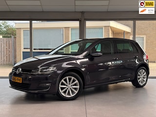 Volkswagen Golf 1.2 TSI Business Edition R Connected |Led|Navigatie|Camera|Stoelverwarming|Parkeersensoren voor + achter|