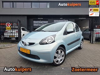 Toyota Aygo 1.0-12V + | NAP, incl. 6 maanden garantie | WEINIG KM! |