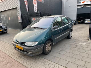 Renault Scénic 2.0 RT Automaat Airco NAP APK