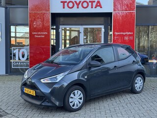 Toyota Aygo X-FUN 5-DEURS AIRCO LED-DAGRIJ RADIO/BLUETOOTH 1e EIGENAAR NL-AUTO