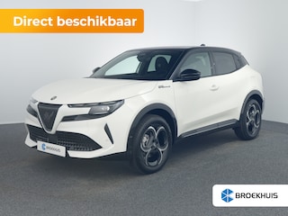 Alfa Romeo Junior Ibrida Sport Speciale Automaat