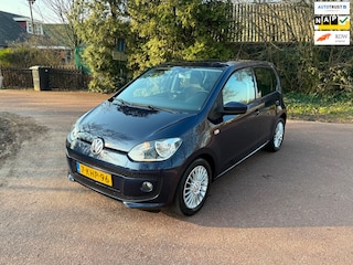 Volkswagen Up 1.0 high up! BlueMotion / Navi / CarPlay / Airco / NAP / pdc /