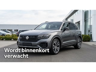 Volkswagen Touareg 4.0 V8 TDI R-Line 4Motion | Grijs Kenteken | 421PK | Pano | Dynaudio | Leder