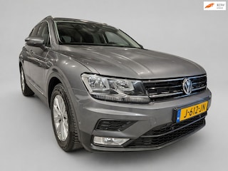 Volkswagen Tiguan 1.4 TSI ACT Comfortline Business Automaat - Panoramadak - Clima - Adapt Cruise - Camera - Stoel en Stuurverwarm