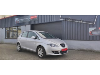 Seat Altea 1.6 Stylance Nette mpv airco en distributie recent!!!