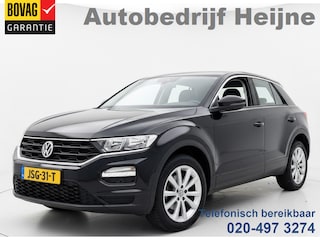 Volkswagen T-Roc 1.5 TSI 150PK DSG BUSINESS CARPLAY/NAVI/PDC