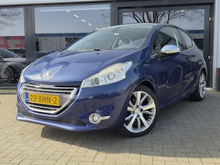 Peugeot 208 1.6 VTi Allure + PANO DAK + VOLLEER + NAVIGATIE + STOELVERW