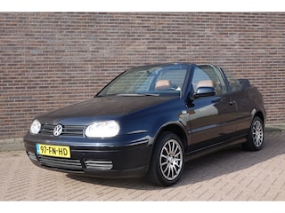 Volkswagen Golf Cabriolet 1.8 Highline, blauwe stoffen elektrisch bediende kap, leder interieur