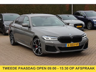 BMW 530e High Exe. M Sport / Camera / Head-up / Leder / 20'' / Harman Kardon / Navigatie / Dodehoek / DAB / Cruise Control