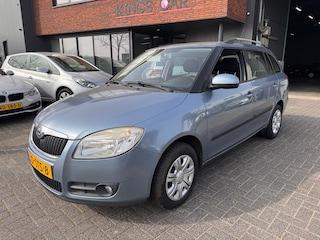 Skoda Fabia Combi 1.4-16V Ambiente AIRCO TREKHAAK ZO MEENEMEN